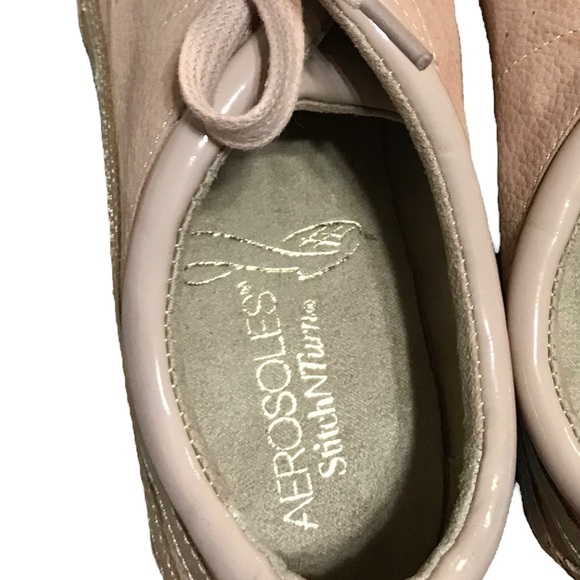 Aerosoles stitch N Turn leather wedge sneakers; EUC SEE DESCRIPTION/photos - Picture 2 of 9